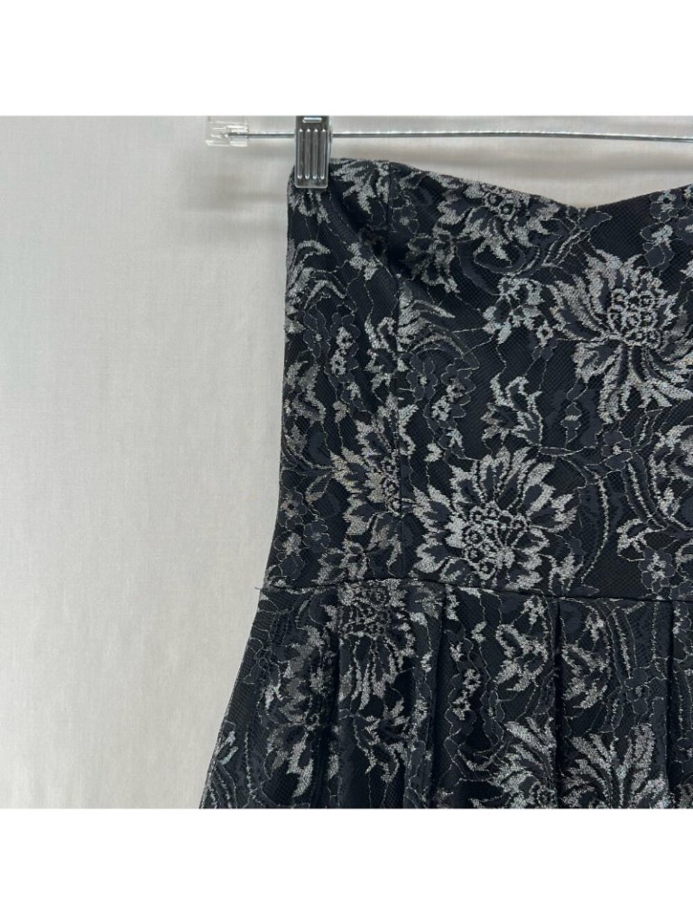 Forever 21 Metallic Floral Lace Strapless Dress Size S Lined Skater Black Silver - Picture 7 of 13